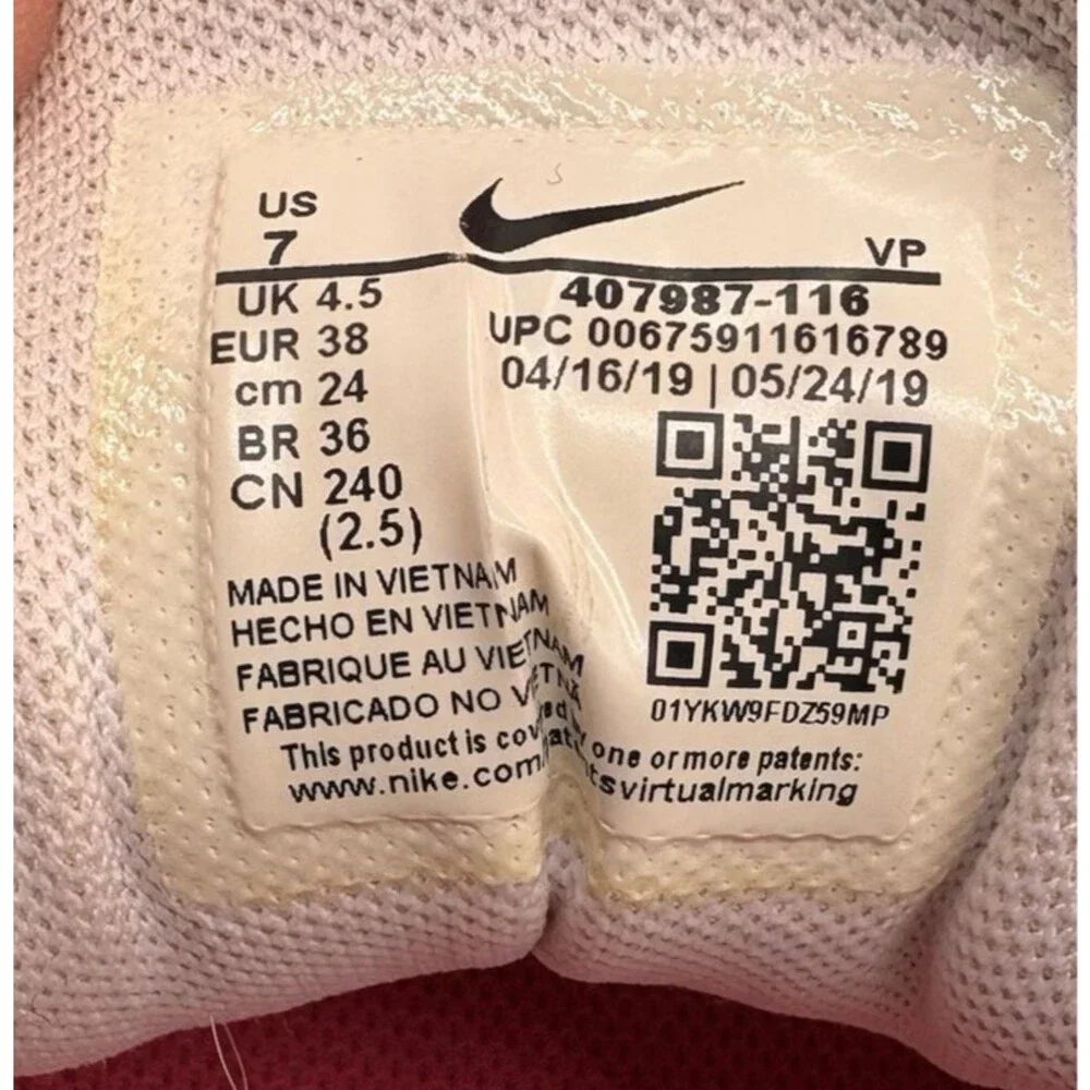 Nike Reax Run 5 Woman's Running Shoes White Silver Pink 407987-116 Size 7
